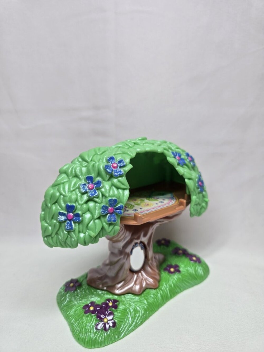 Vintage 1996 Kenner Littlest Pet Shop Dazzling Hair Pets Magical Hideaway Tree